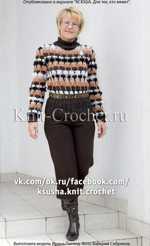 Связанный на спицах женский свитер размера 46-48.