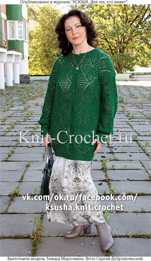 Женский пуловер с имитацией рубашки размера 50-52, связанный на спицах.