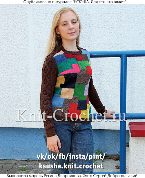 Связанный на спицах женский свитер размера 36-38.