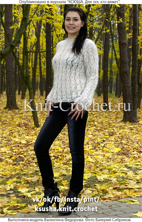 Женский пуловер со съемным воротником размера 48-50, связанный на спицах.