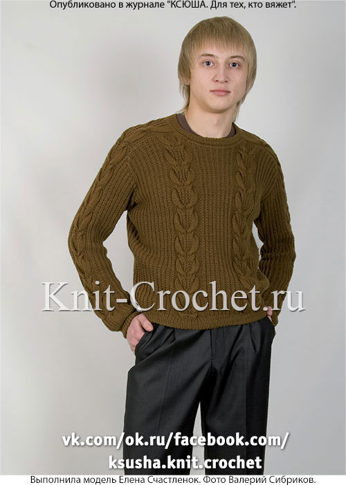 Связанный на спицах мужской пуловер с рукавом-погоном 44-46 размера.