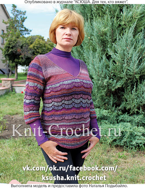Женский пуловер в полоску размера 46-48, связанный на спицах.